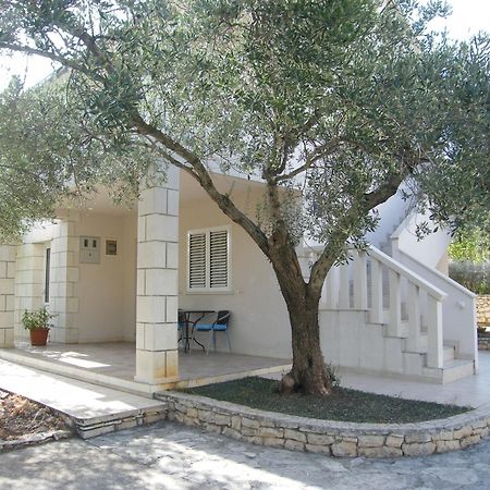 Apartments Maslina Лумбарда Номер фото